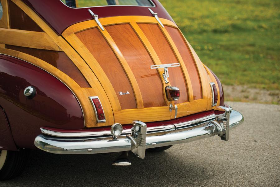 Детали экстерьера Nash Ambassador Super Suburban (60-4864) 1948 года  (фото 24 из 31)